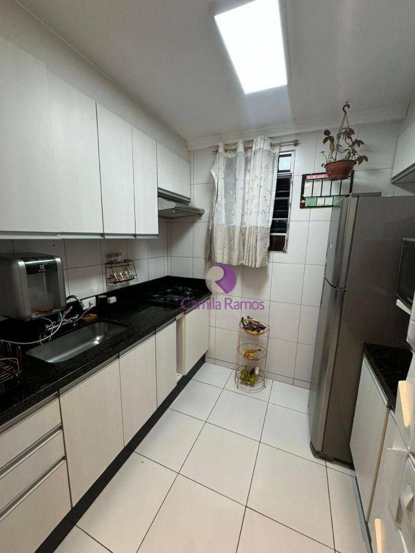 Apartamento à venda com 3 quartos, 98m² - Foto 4