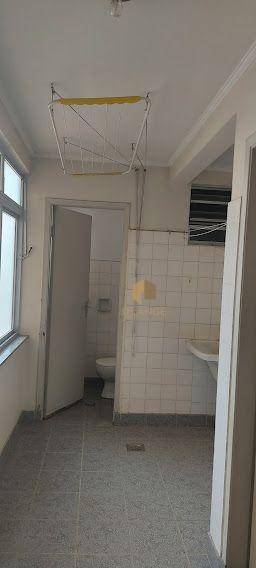 Apartamento à venda com 3 quartos, 136m² - Foto 17