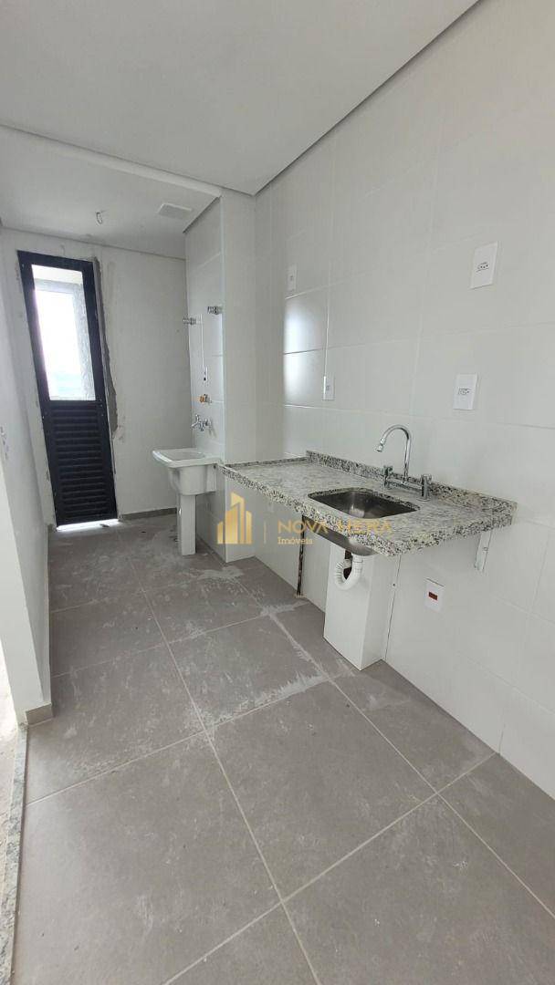 Apartamento à venda com 2 quartos, 64m² - Foto 2