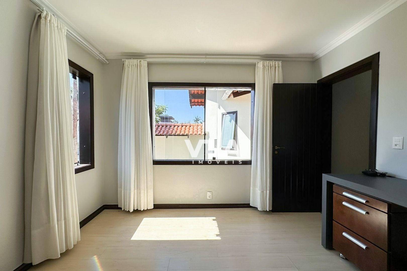 Casa à venda com 4 quartos, 313m² - Foto 39