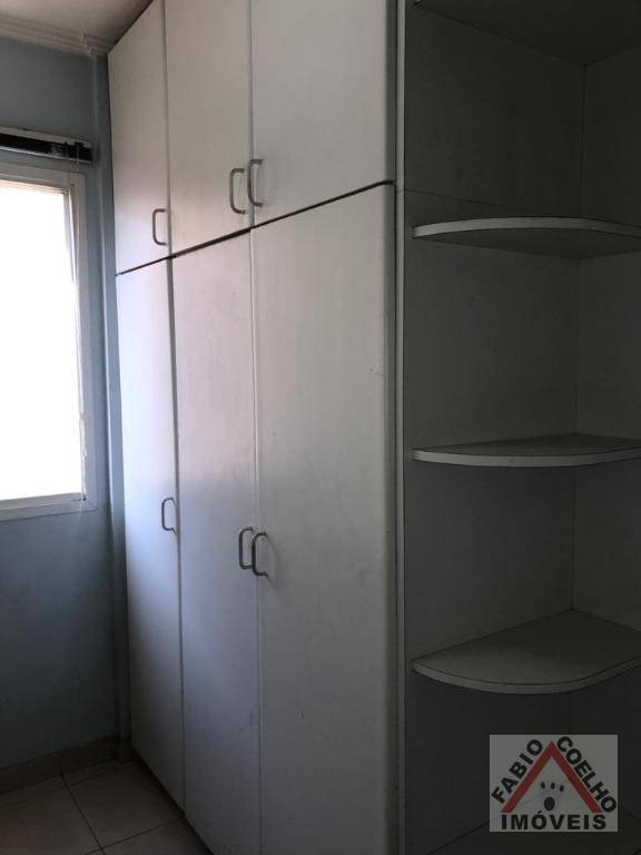 Apartamento à venda com 2 quartos, 67m² - Foto 15