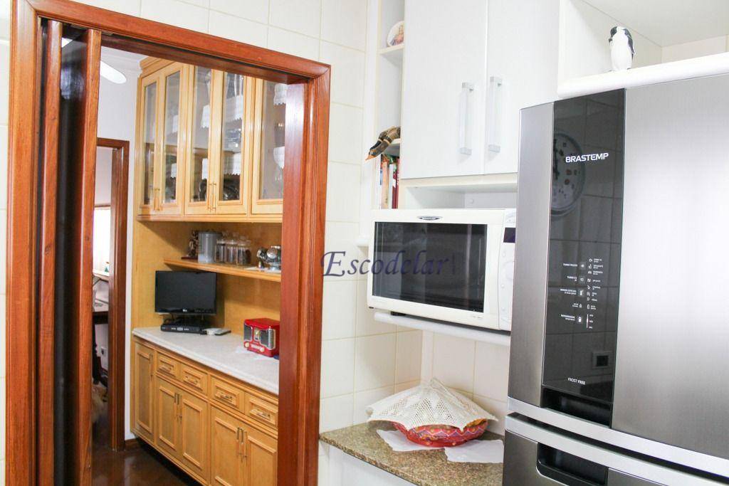 Apartamento à venda com 3 quartos, 207m² - Foto 6