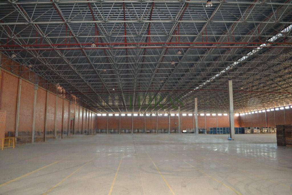 Depósito-Galpão, 70000 m² - Foto 1