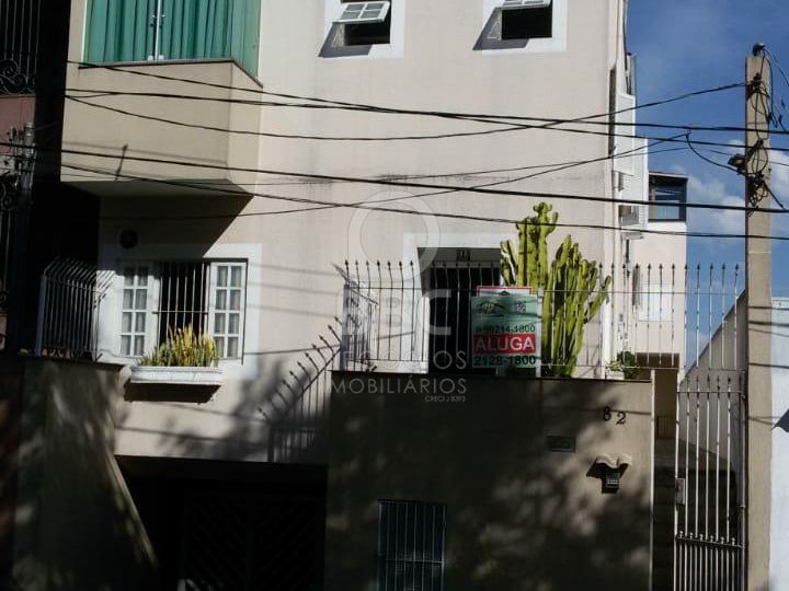 Sobrado à venda com 2 quartos, 70m² - Foto 1