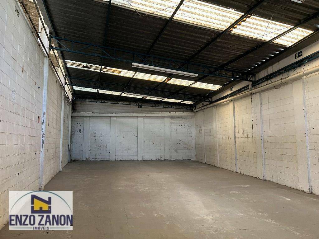 Depósito-Galpão-Armazém à venda e aluguel, 949m² - Foto 9