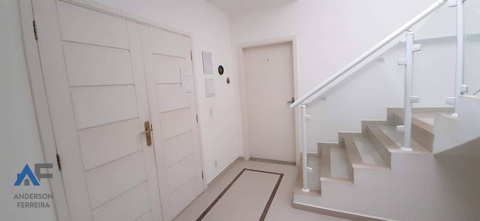 Apartamento à venda com 2 quartos, 77m² - Foto 2