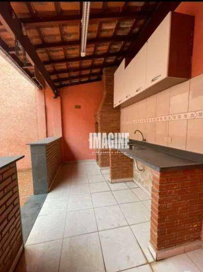 Sobrado à venda com 3 quartos, 200m² - Foto 9