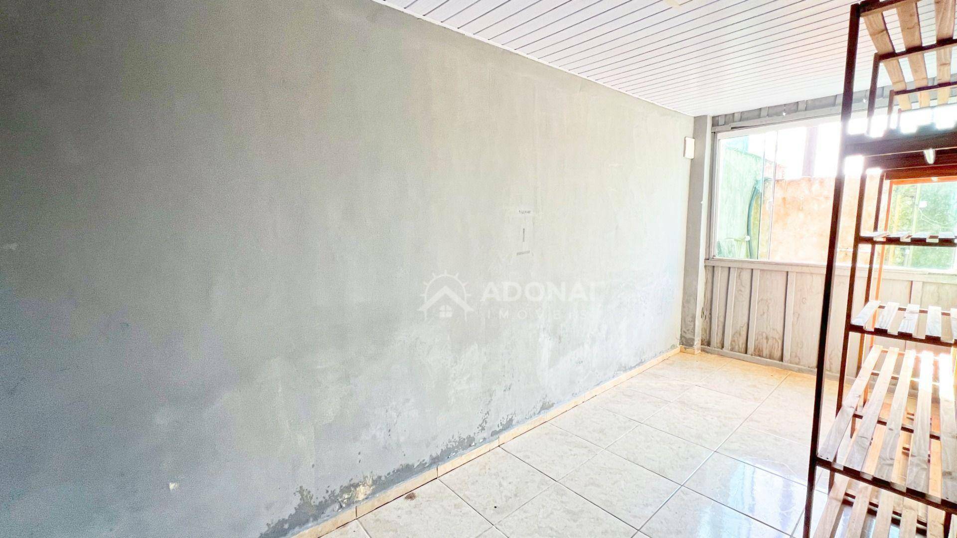 Casa à venda com 6 quartos, 220m² - Foto 7