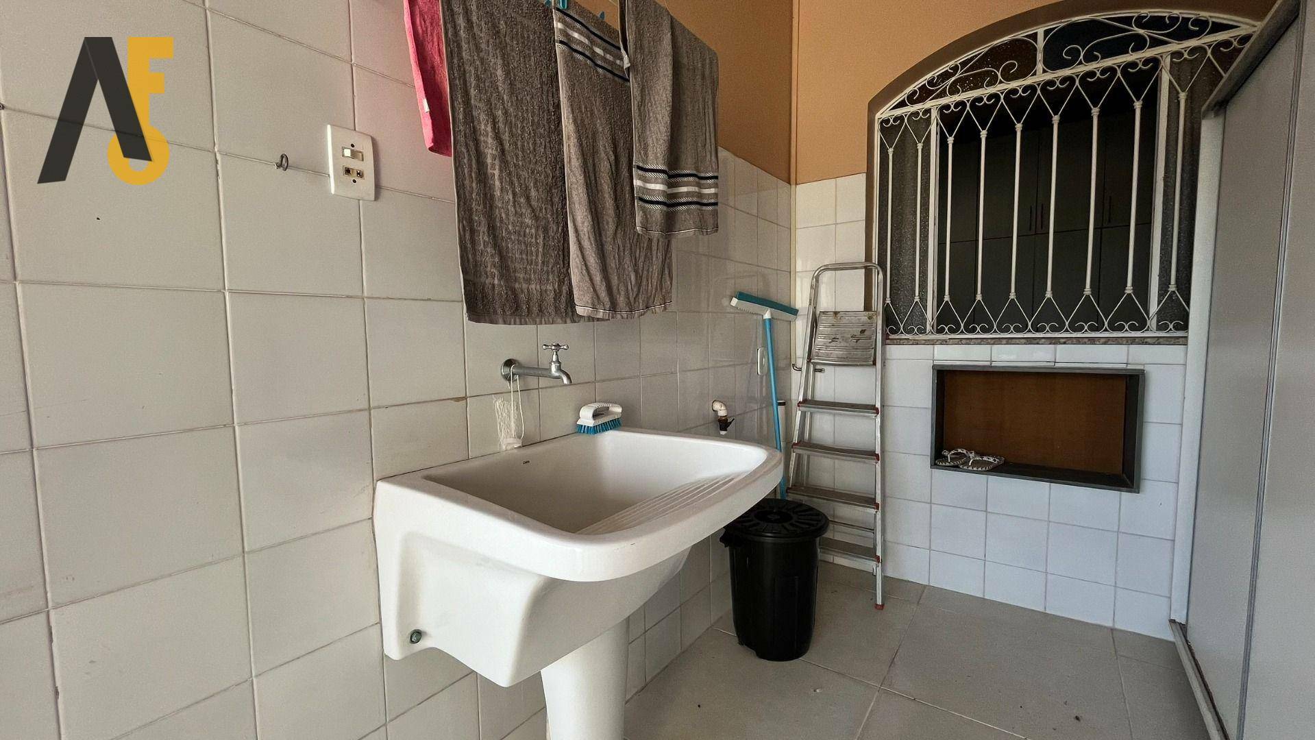 Casa de Condomínio à venda com 3 quartos, 200m² - Foto 44