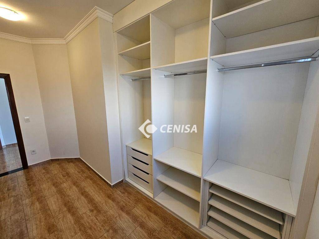 Casa de Condomínio para alugar com 6 quartos, 405m² - Foto 51