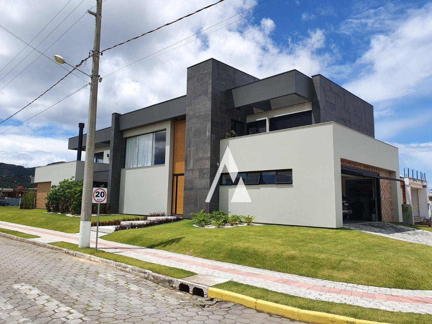 Casa de Condomínio à venda com 3 quartos, 458m² - Foto 2