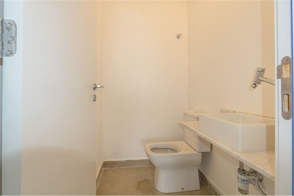 Apartamento à venda com 3 quartos, 158m² - Foto 11