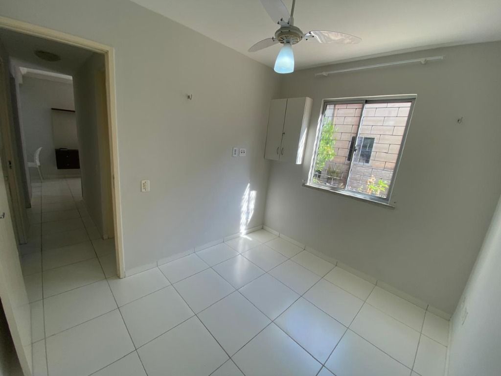 Apartamento para alugar com 2 quartos, 64m² - Foto 11