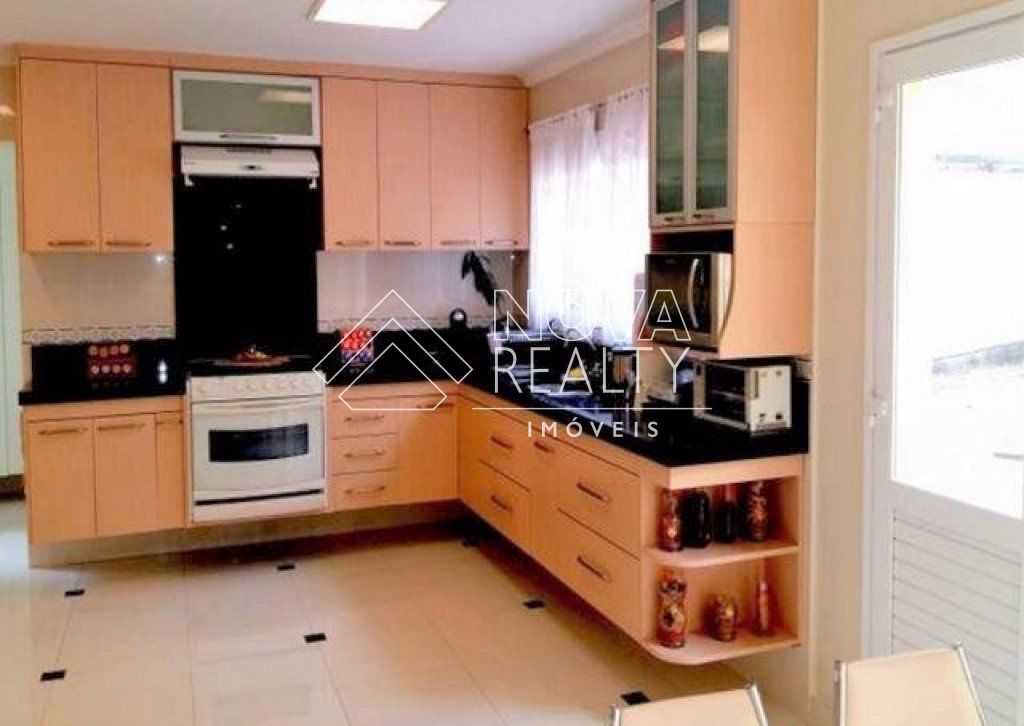 Casa para alugar com 5 quartos, 320m² - Foto 14