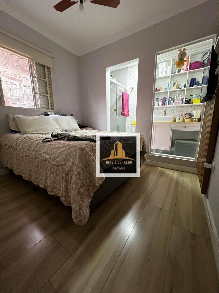 Casa à venda com 3 quartos, 80m² - Foto 5