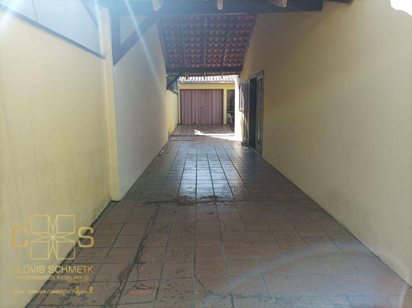 Casa à venda com 7 quartos, 250m² - Foto 20