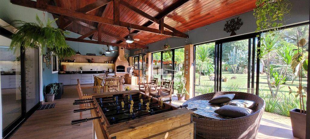 Chácara, 5 quartos, 2800 m² - Foto 1