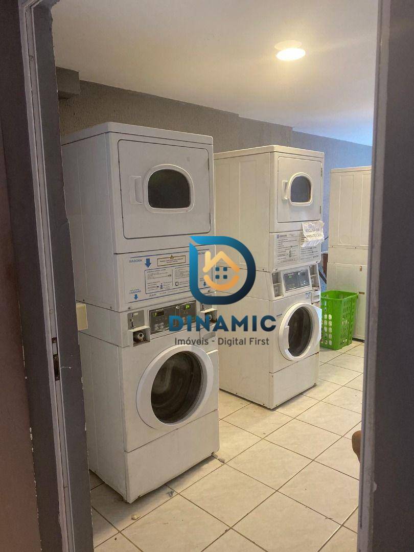 Apartamento à venda com 1 quarto, 60m² - Foto 11
