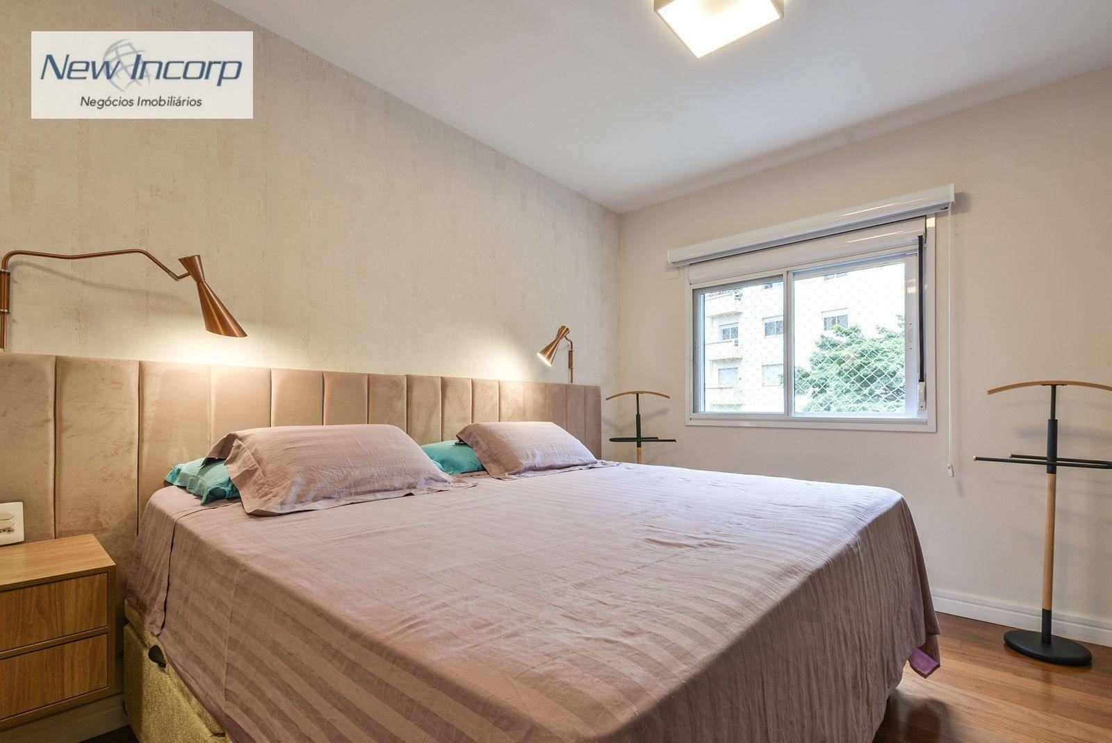 Apartamento à venda com 4 quartos, 208m² - Foto 26