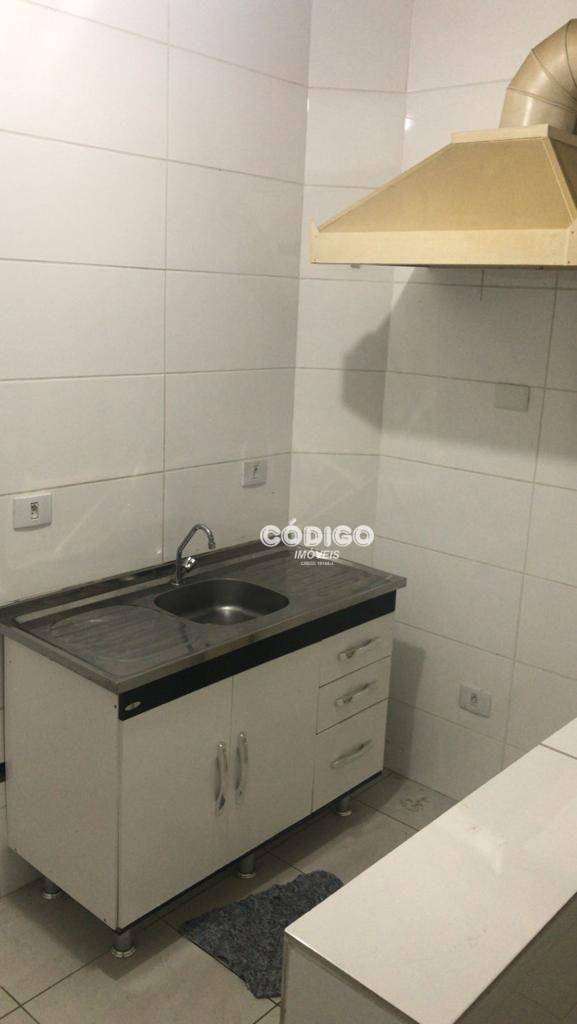 Apartamento para alugar com 1 quarto, 50m² - Foto 5