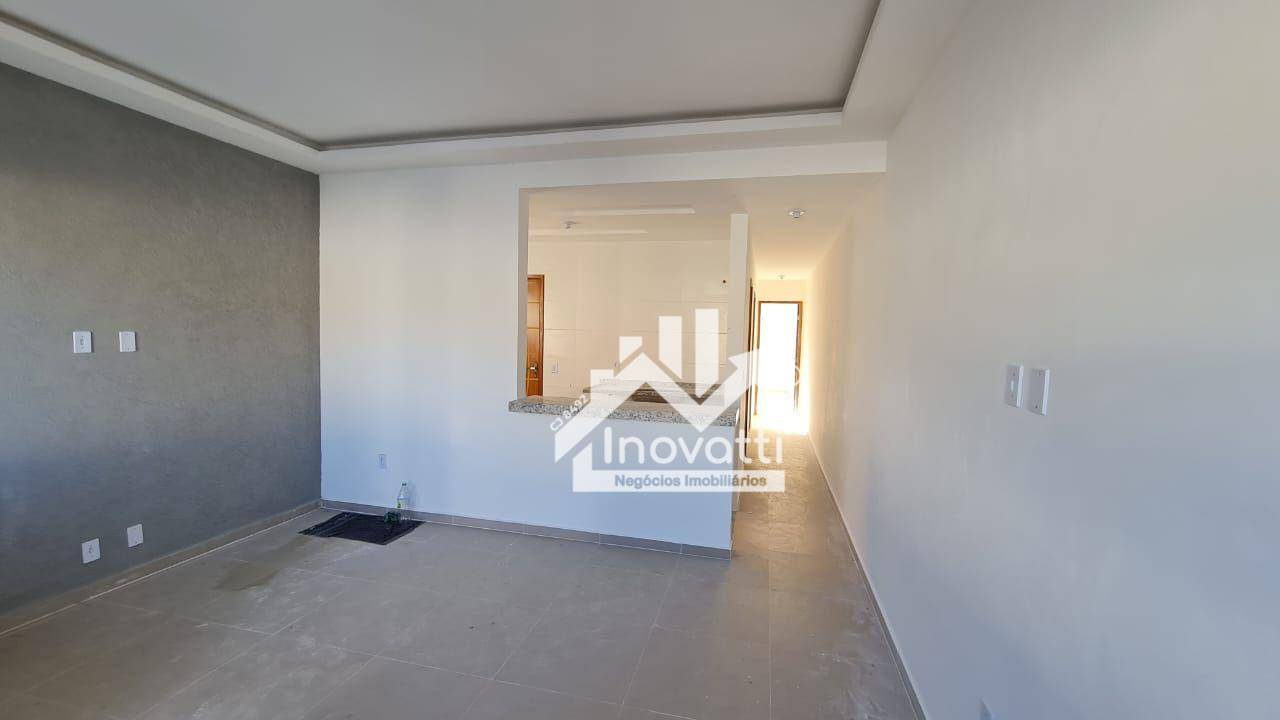 Casa à venda com 2 quartos, 75m² - Foto 5