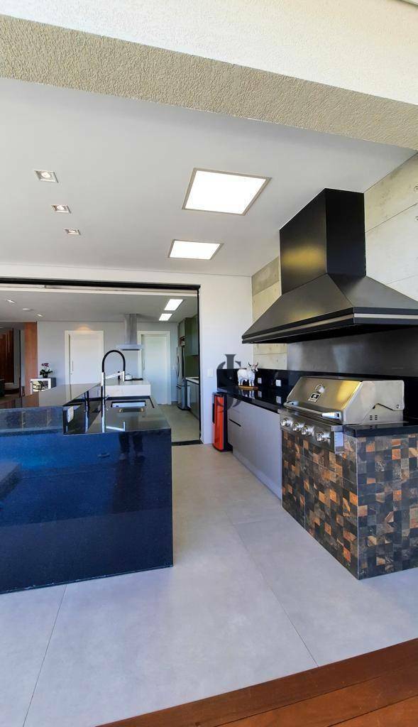 Casa à venda com 4 quartos, 470m² - Foto 7