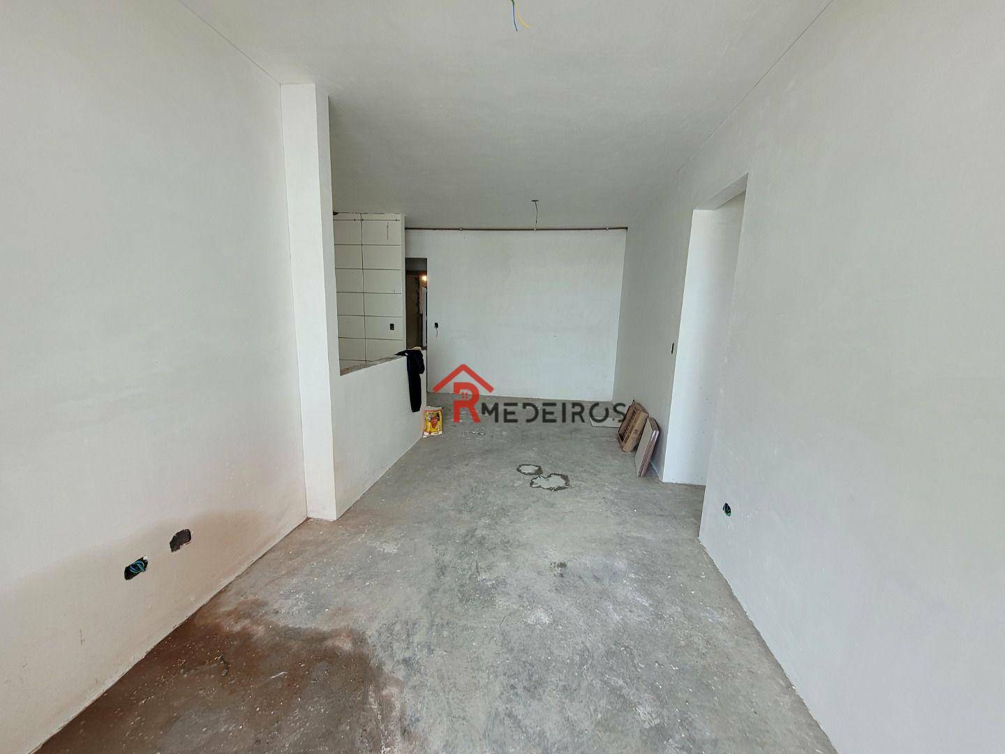 Apartamento à venda com 2 quartos, 75m² - Foto 9