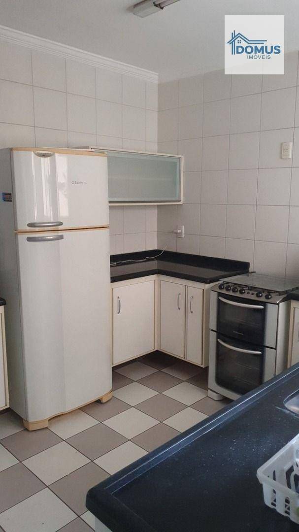 Apartamento à venda com 3 quartos, 125m² - Foto 9