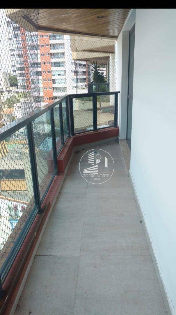 Apartamento à venda com 3 quartos, 138m² - Foto 1