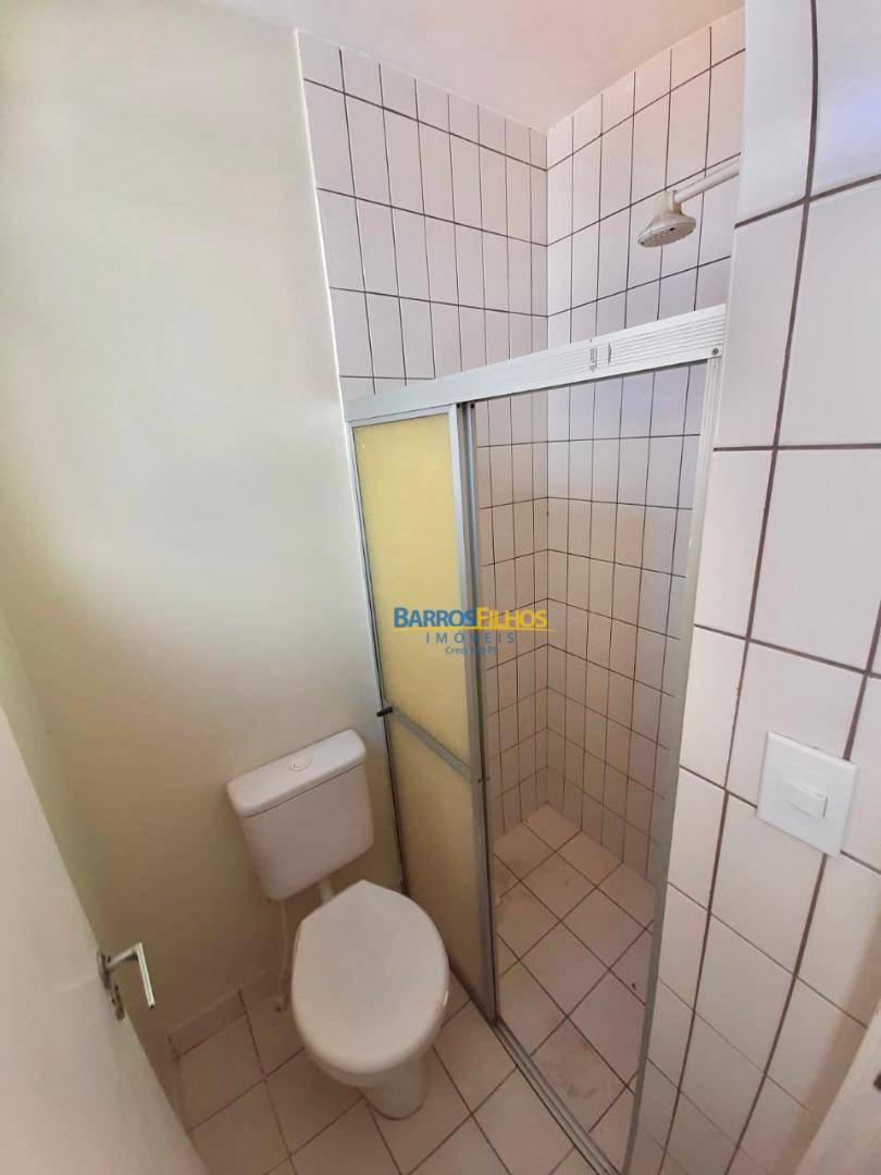 Apartamento para alugar com 2 quartos, 70m² - Foto 19