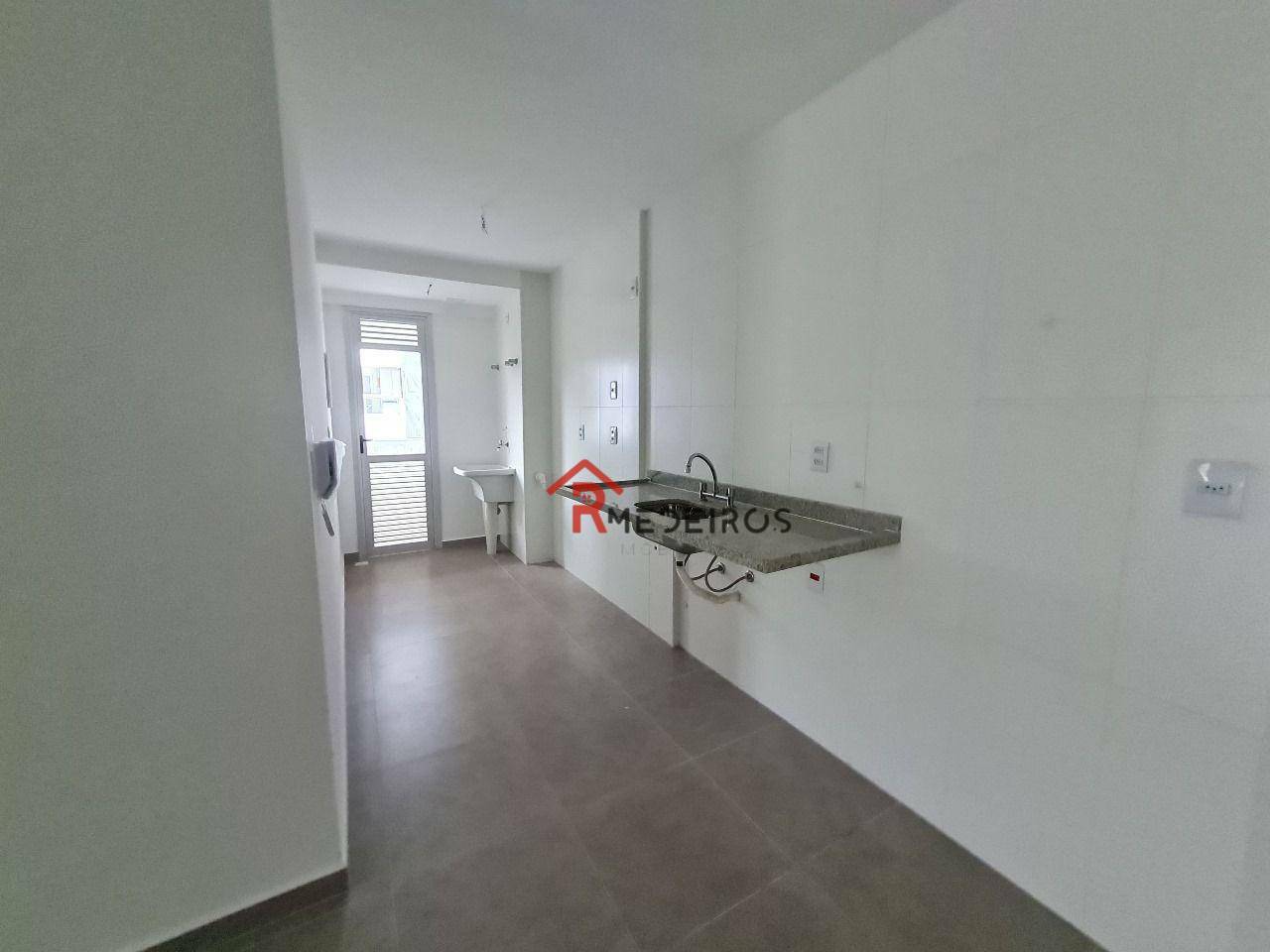 Apartamento à venda com 3 quartos, 113m² - Foto 4