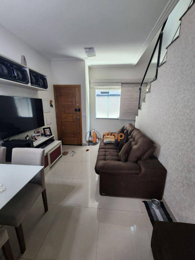 Sobrado para alugar com 2 quartos, 63m² - Foto 2