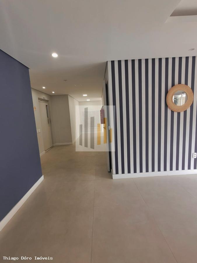 Apartamento à venda com 2 quartos, 55m² - Foto 18