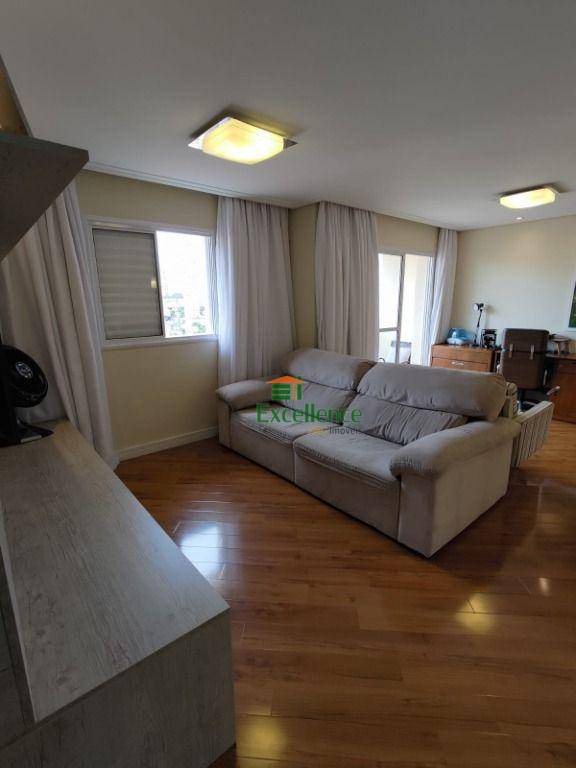 Apartamento à venda com 2 quartos, 70m² - Foto 2