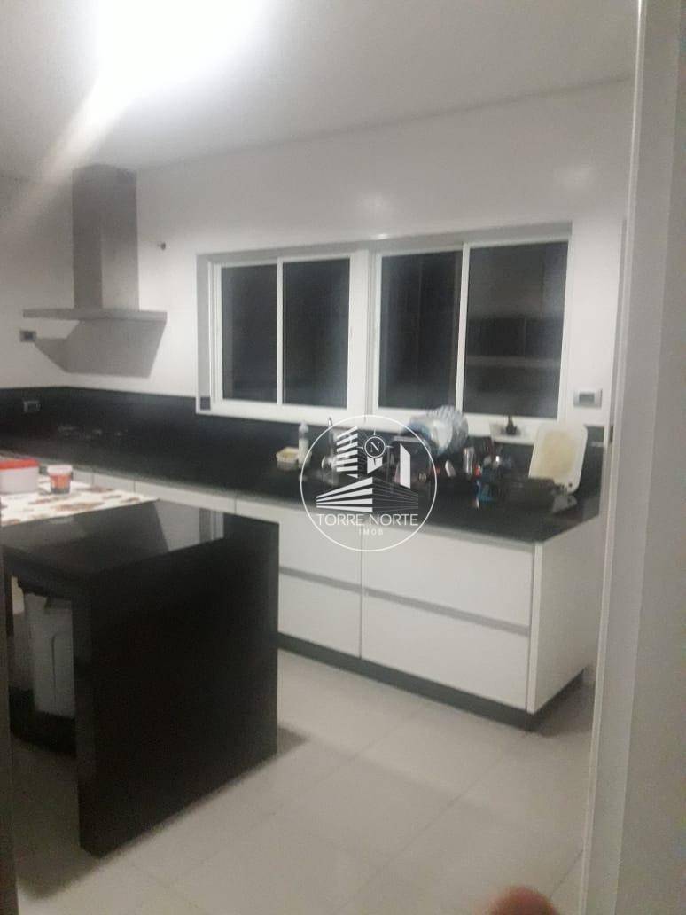 Sobrado à venda com 4 quartos, 260m² - Foto 62