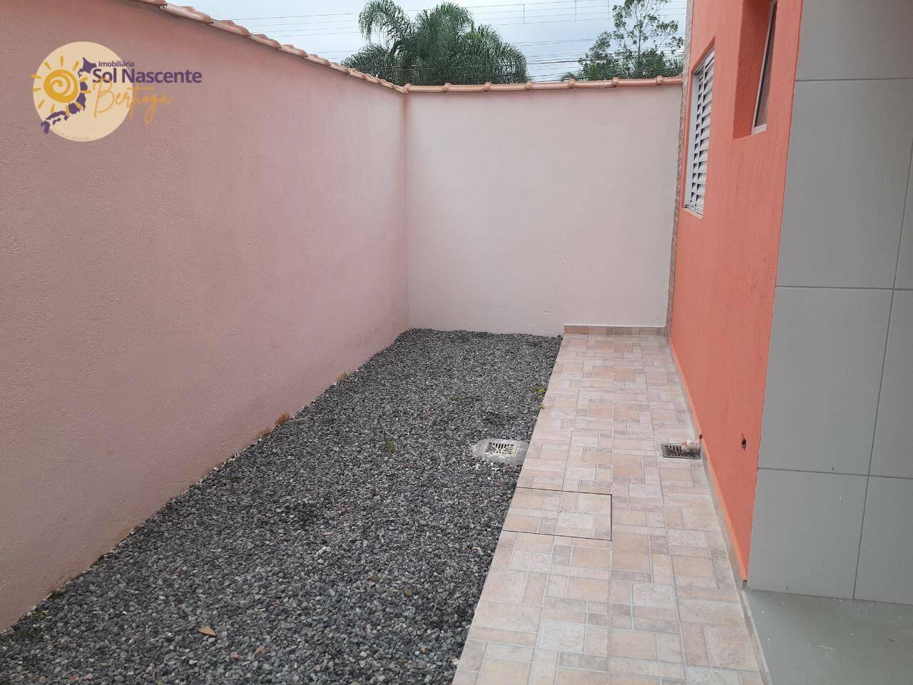 Casa à venda e aluguel com 2 quartos, 55m² - Foto 6