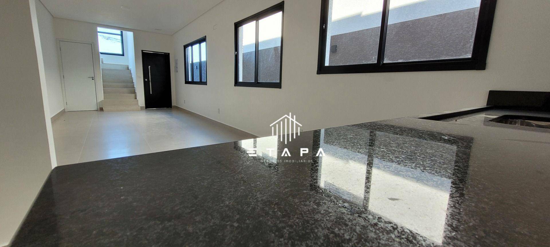 Casa à venda com 3 quartos, 105m² - Foto 13