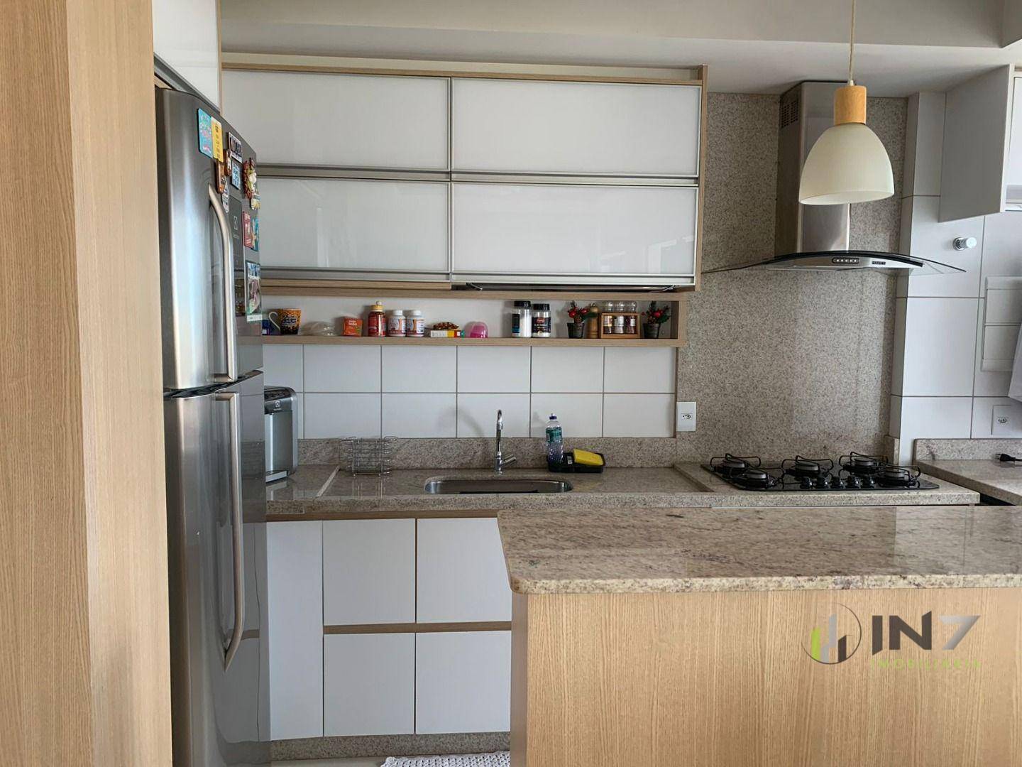 Apartamento à venda com 3 quartos, 93m² - Foto 6