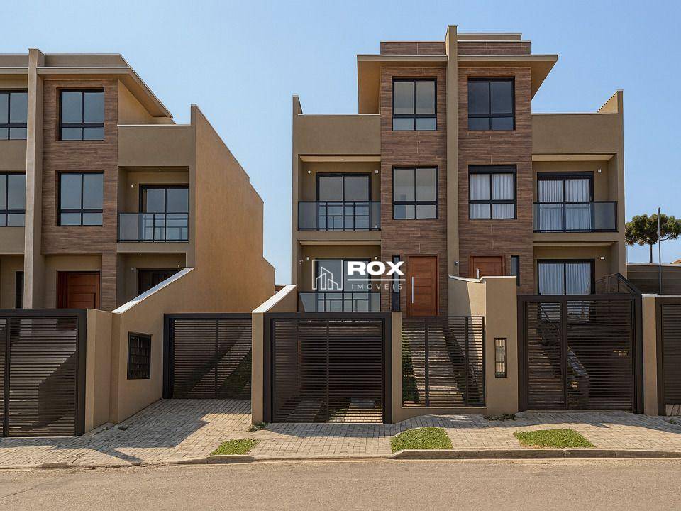 Sobrado, 3 quartos, 268 m² - Foto 1