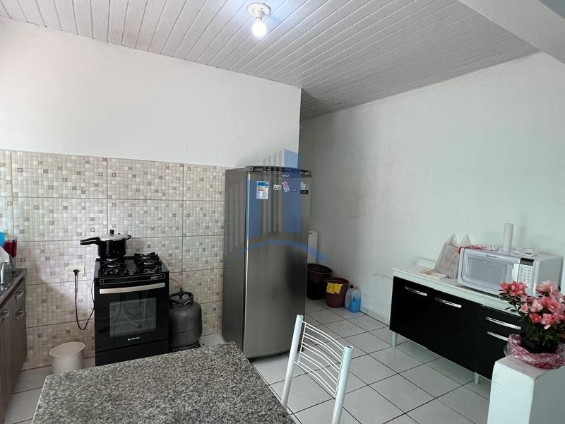 Sobrado à venda com 6 quartos, 200m² - Foto 32