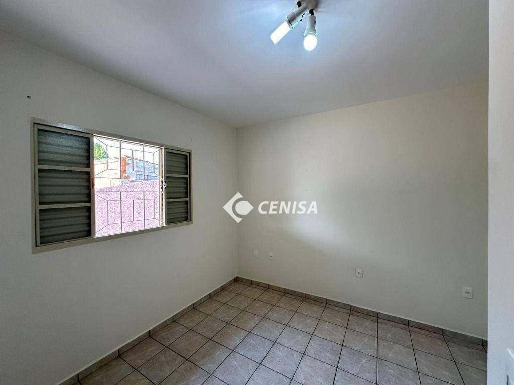 Casa à venda e aluguel com 3 quartos, 314m² - Foto 11