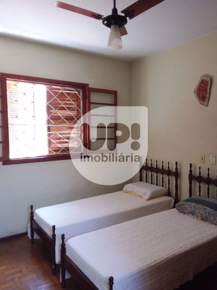 Casa de Condomínio à venda com 4 quartos, 235m² - Foto 24