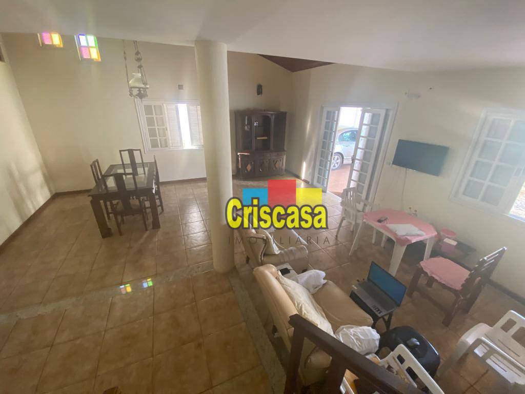 Casa de Condomínio à venda com 4 quartos, 222m² - Foto 4