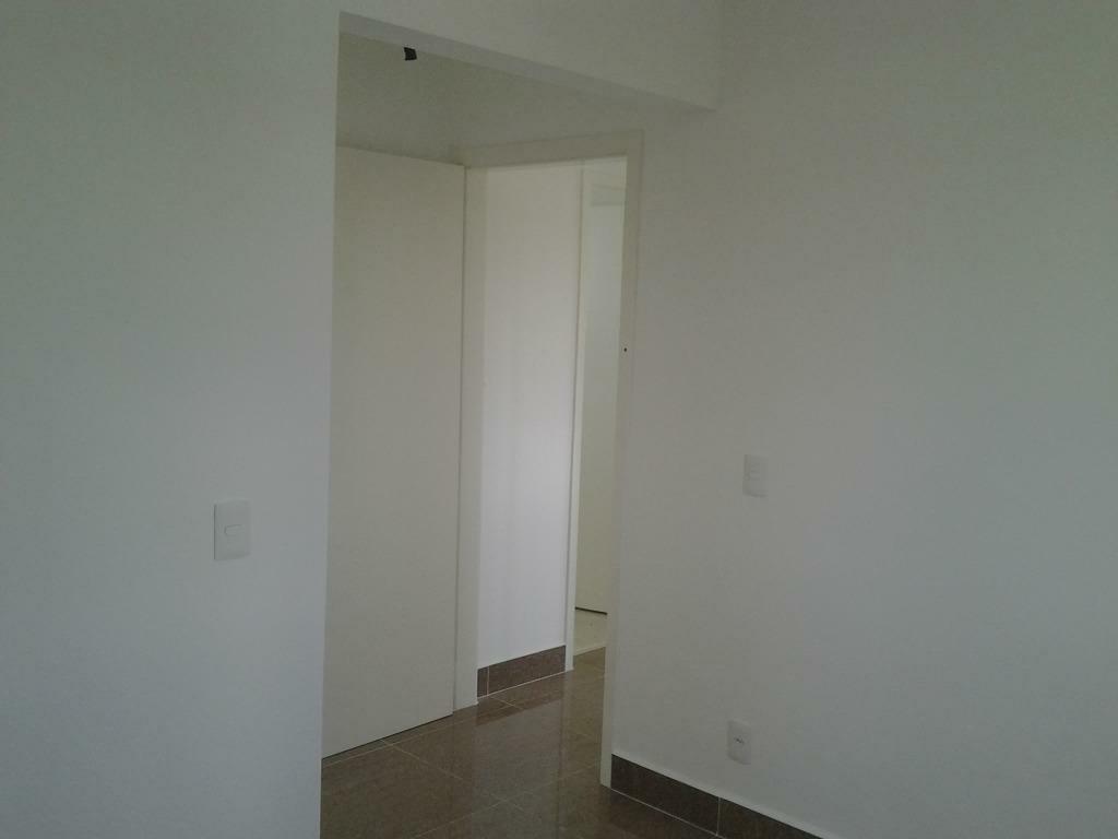 Apartamento à venda com 2 quartos, 63m² - Foto 5