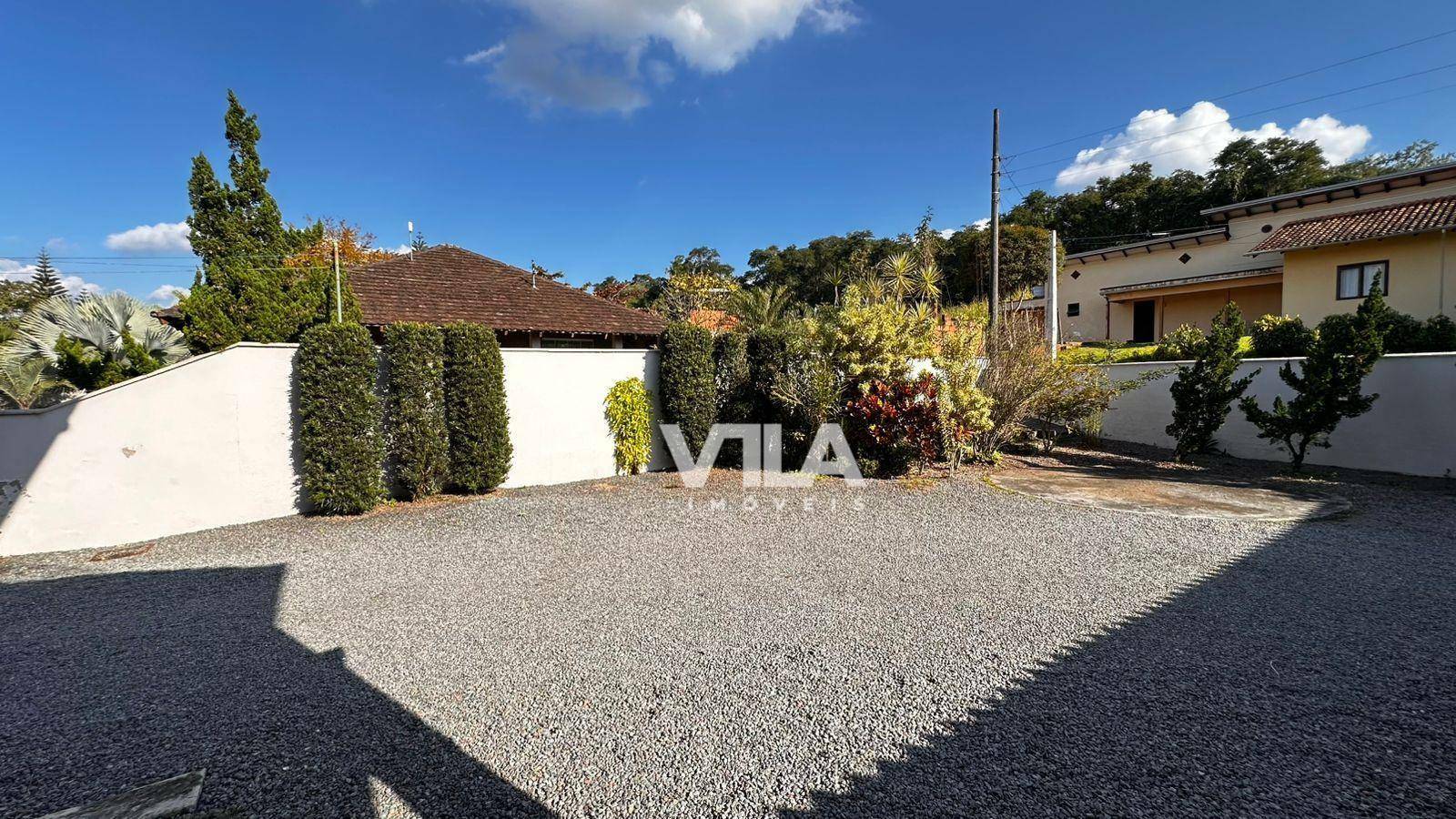 Casa à venda com 6 quartos, 305m² - Foto 6