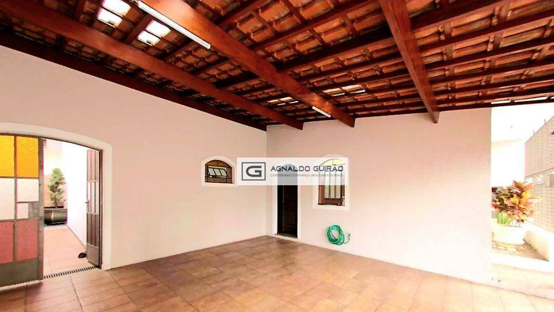 Casa à venda com 3 quartos, 238m² - Foto 22