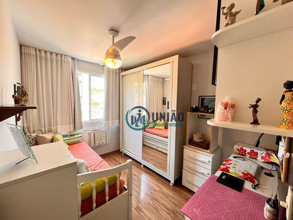 Apartamento à venda com 2 quartos, 61m² - Foto 14