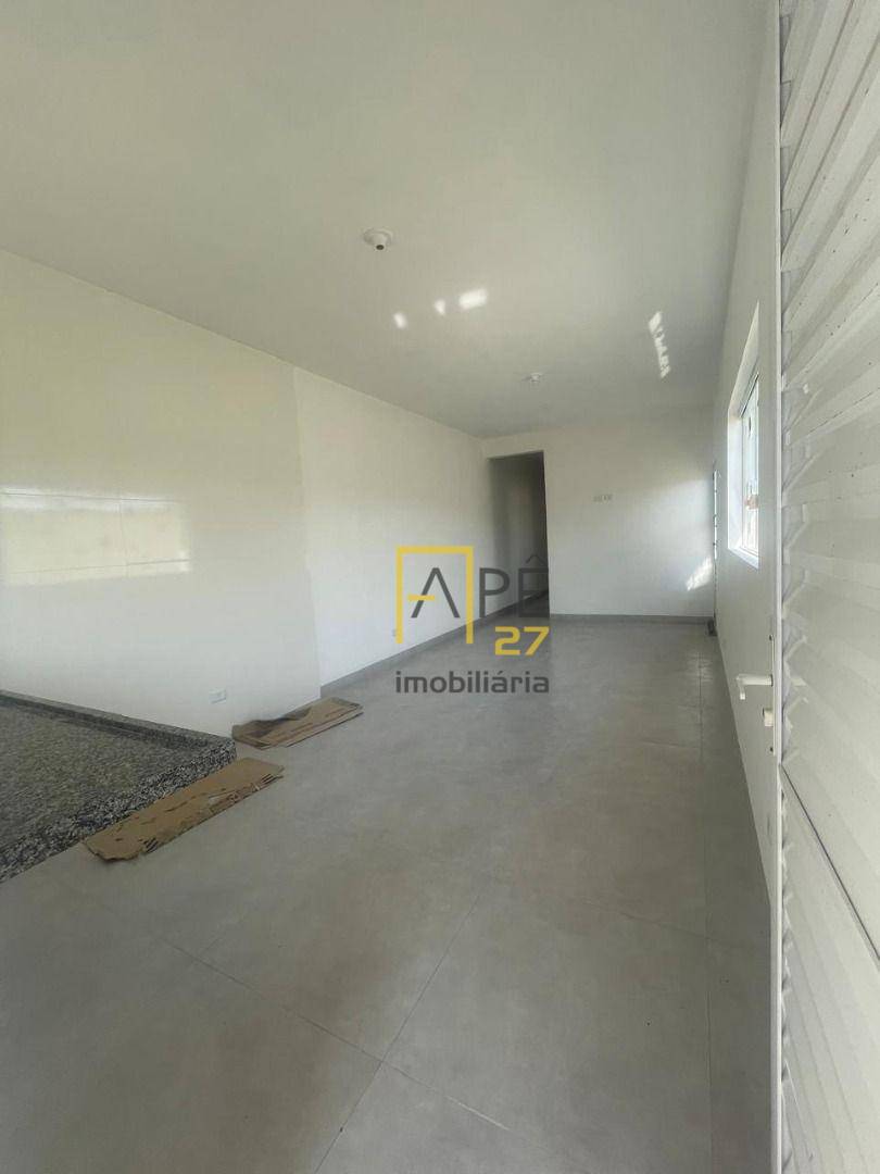 Casa à venda com 2 quartos, 80m² - Foto 6