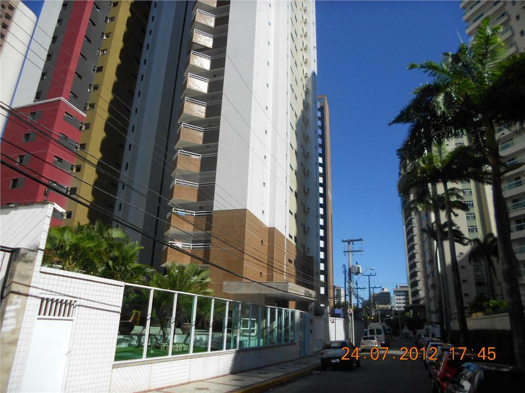 Apartamento à venda com 4 quartos, 204m² - Foto 2