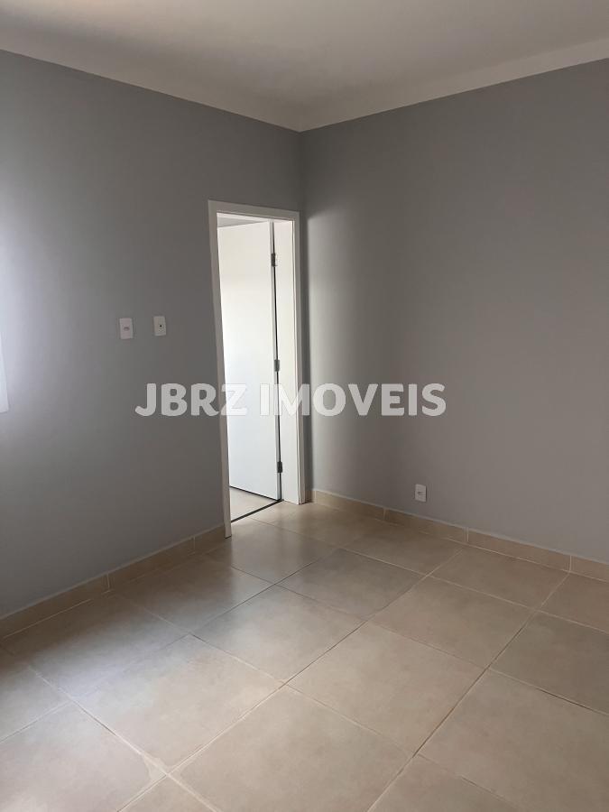 Casa à venda com 2 quartos, 100m² - Foto 9